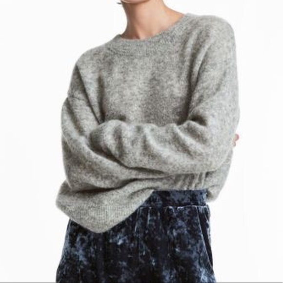 sweaters - Picture 2 of 2